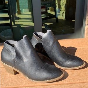 Universal Thread Faux Leather Ankle Boots